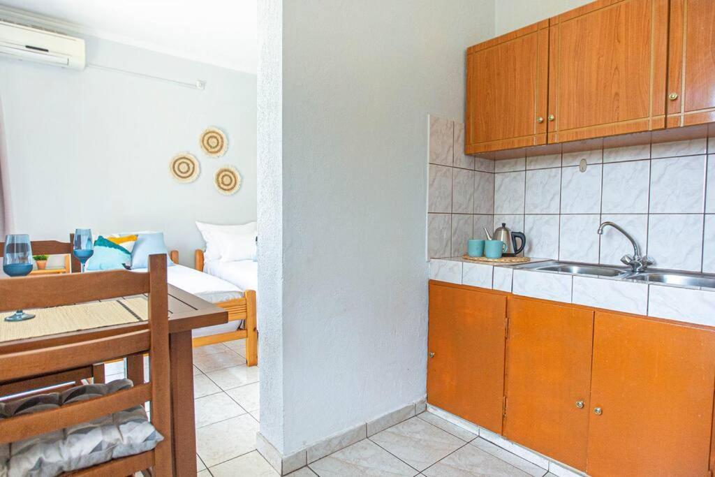 Blue Maraci 2 - Sea View, Kitchen, Beach Access Apartment Himare Exterior foto